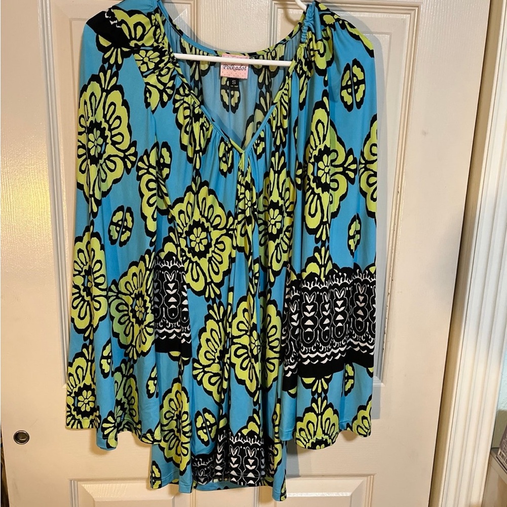 dress‎